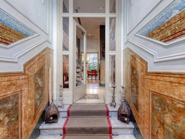 casa indipendente in vendita a Milano in zona Città Studi