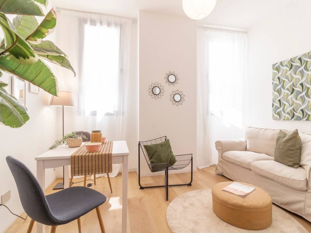 appartamento in vendita a Milano in zona Vigentino