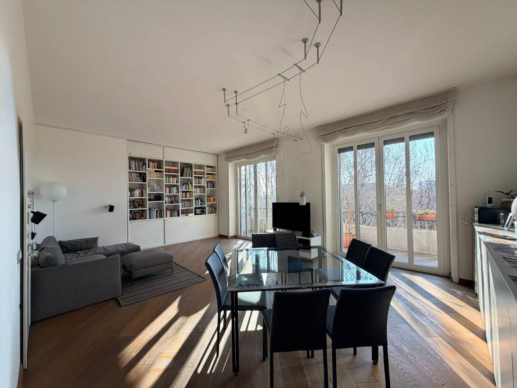 appartamento in vendita a Milano in zona Guastalla