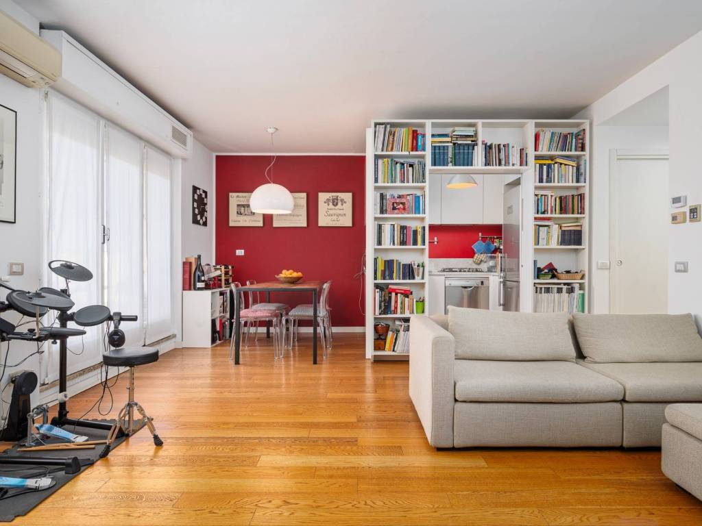 appartamento in vendita a Milano in zona Crescenzago