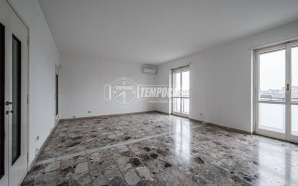 appartamento in vendita a Milano in zona Porta Nuova