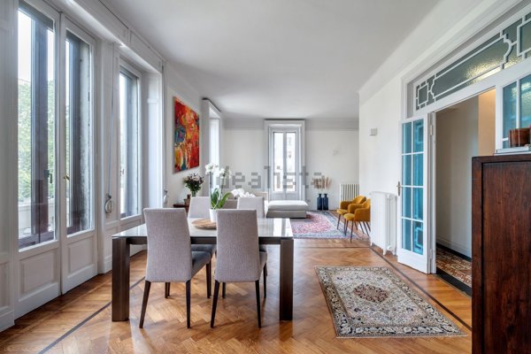 appartamento in vendita a Milano in zona Bocconi