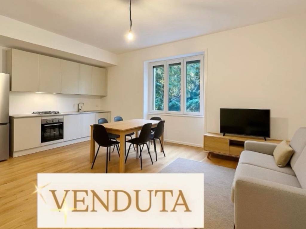 appartamento in vendita a Milano in zona Cadorna
