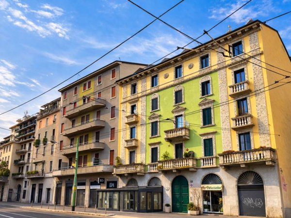 appartamento in vendita a Milano in zona Vigentino