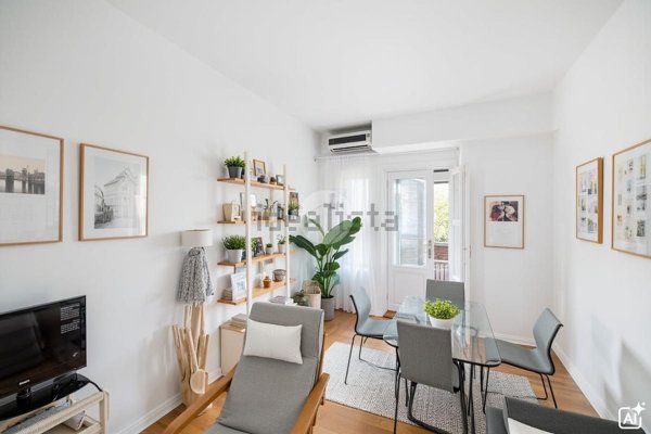 appartamento in vendita a Milano in zona Lambrate