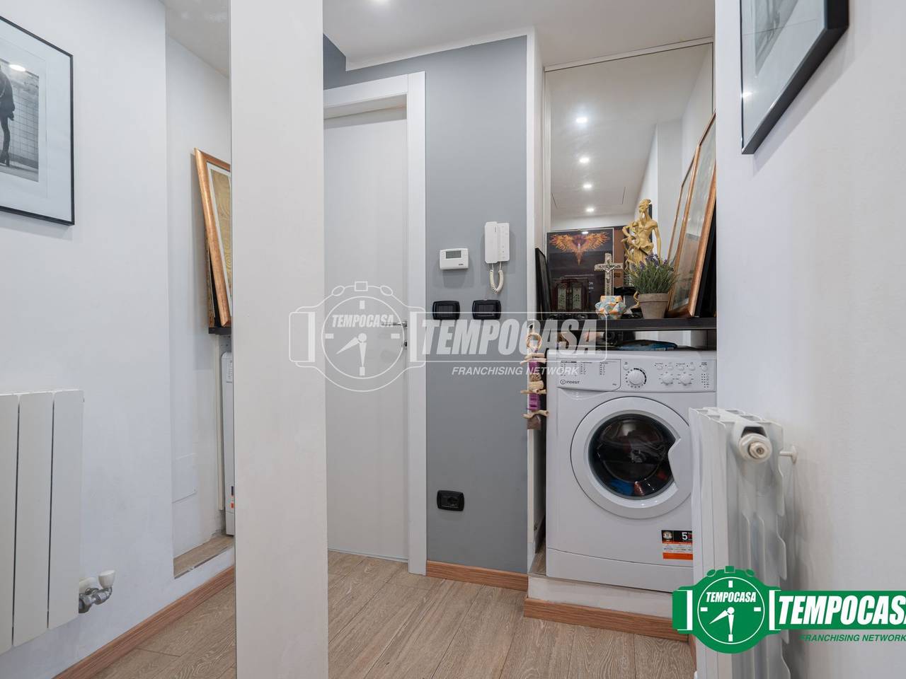 appartamento in vendita a Milano in zona Ghisolfa