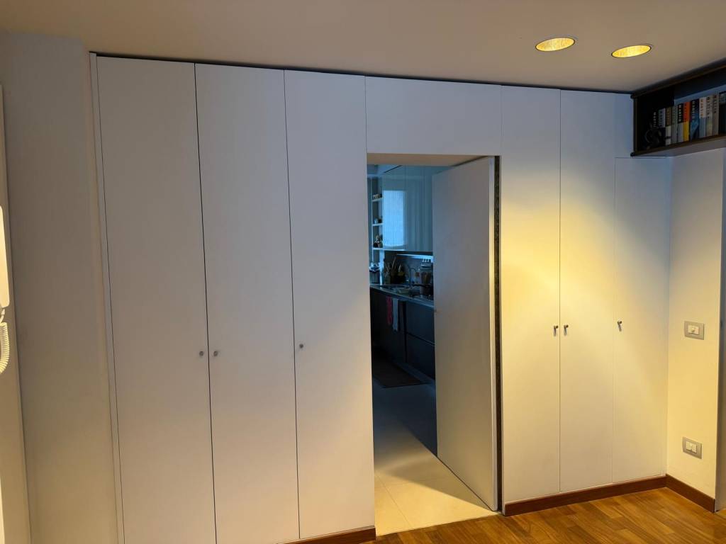 appartamento in vendita a Milano in zona Sempione
