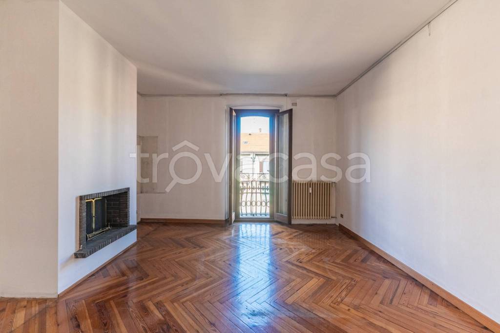 appartamento in vendita a Milano in zona Isola