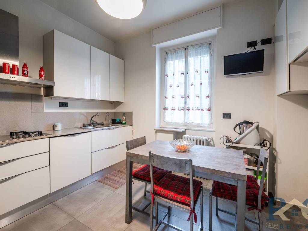 appartamento in vendita a Milano in zona Vigentino