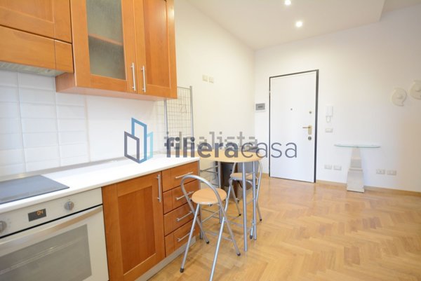 appartamento in vendita a Milano in zona San Cristoforo