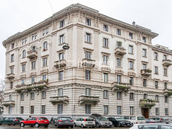appartamento in vendita a Milano in zona Solari