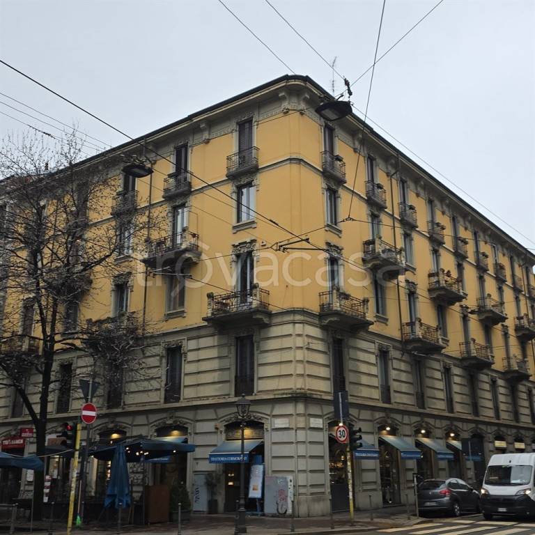 appartamento in vendita a Milano in zona Isola