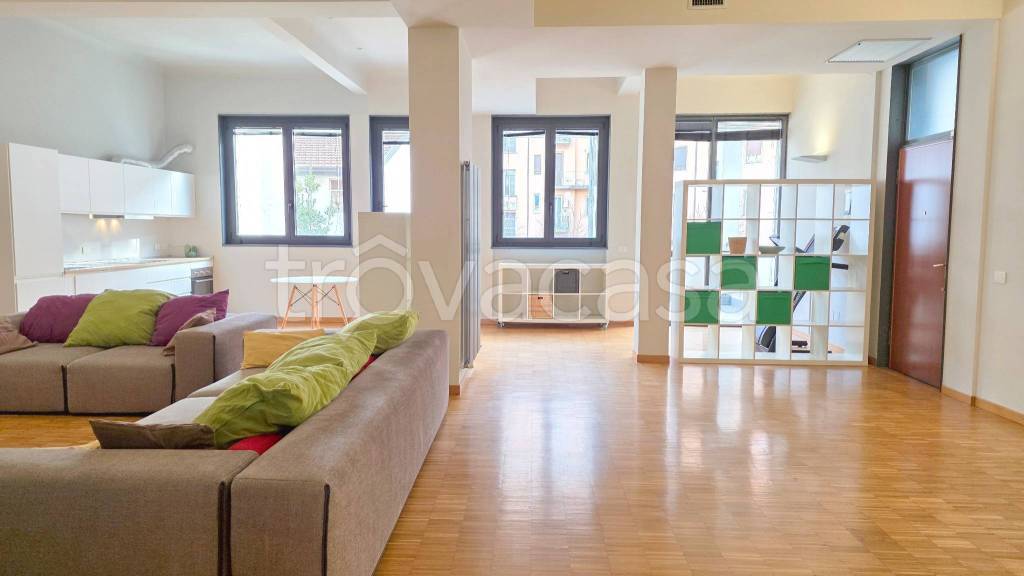 appartamento in vendita a Milano in zona Città Studi