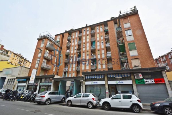 appartamento in vendita a Milano in zona Barona