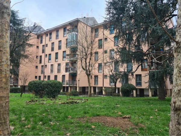 appartamento in vendita a Milano in zona Comasina