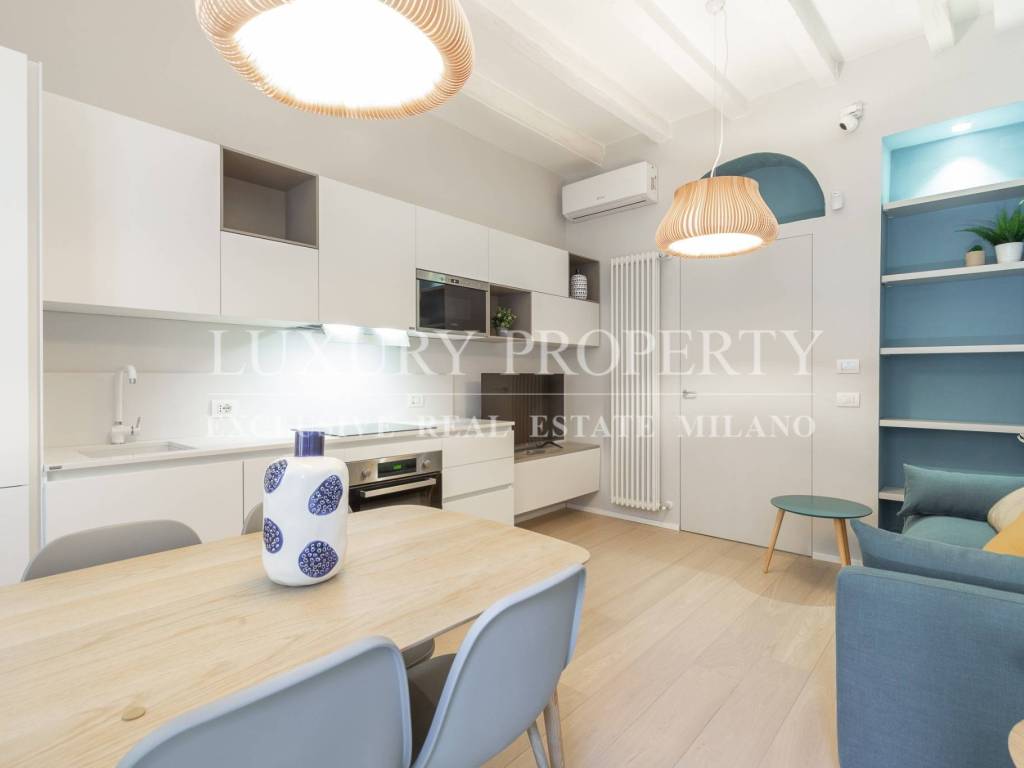 appartamento in vendita a Milano in zona Porta Nuova