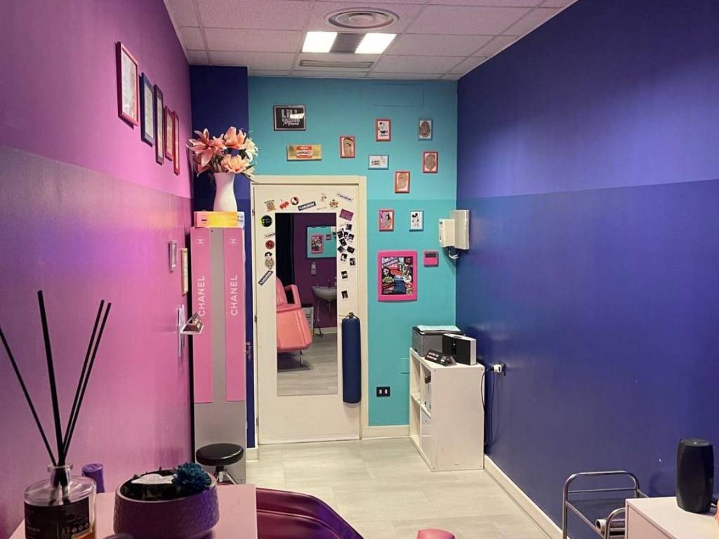 negozio in vendita a Milano in zona Piazzale Lodi