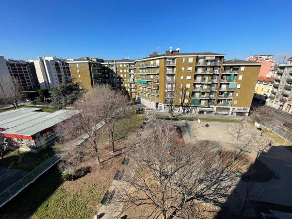 appartamento in vendita a Milano in zona Affori