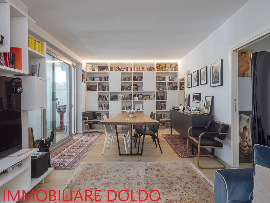 appartamento in vendita a Milano in zona Corvetto