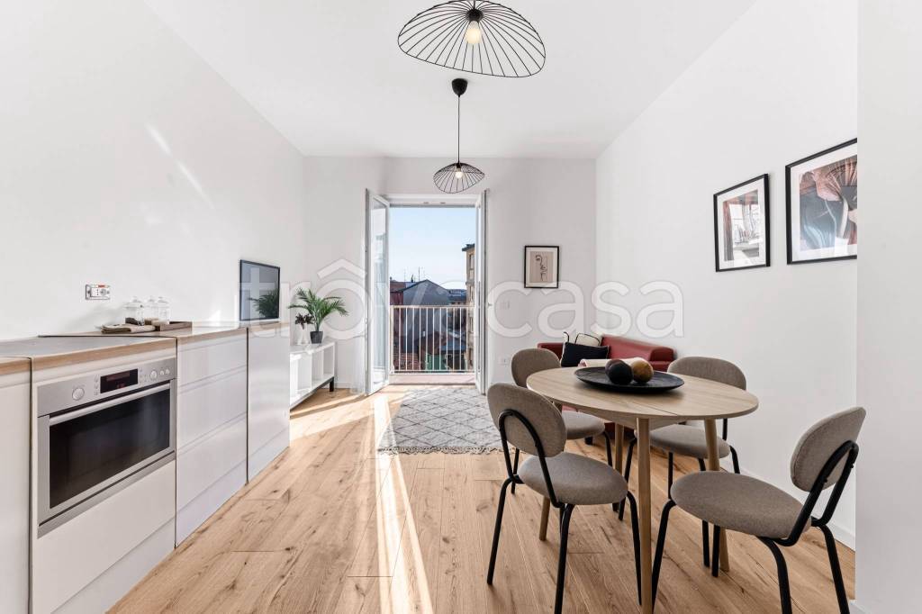 appartamento in vendita a Milano in zona Casoretto