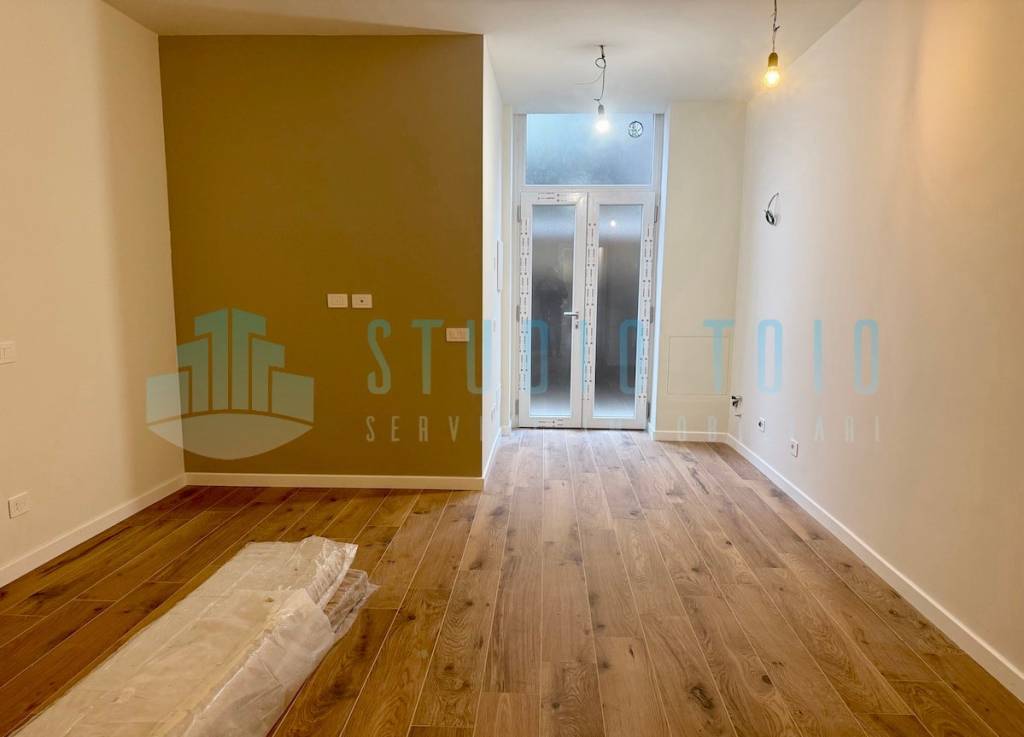 appartamento in vendita a Milano in zona Città Studi