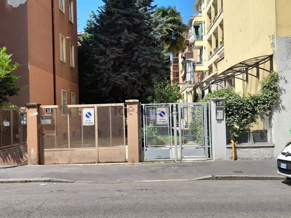 appartamento in vendita a Milano in zona Gorla