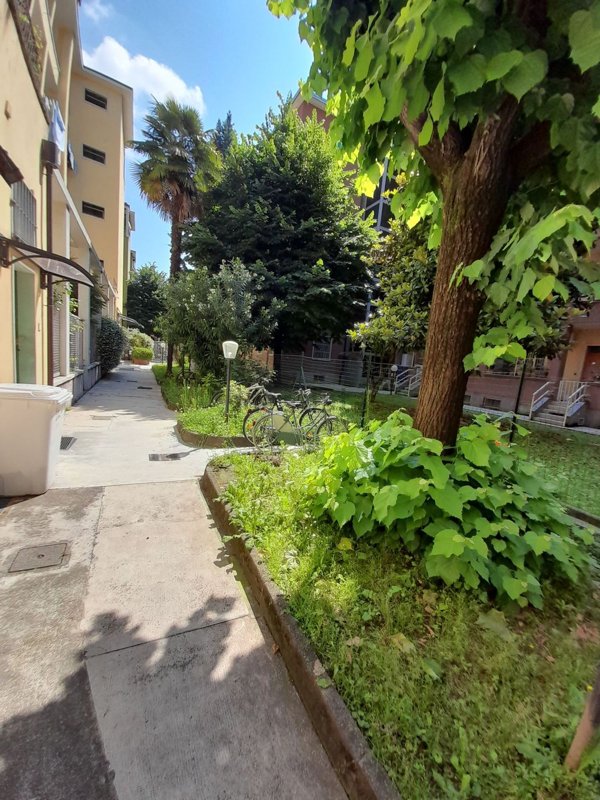 appartamento in vendita a Milano in zona Gorla