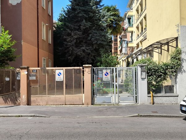 appartamento in vendita a Milano in zona Gorla