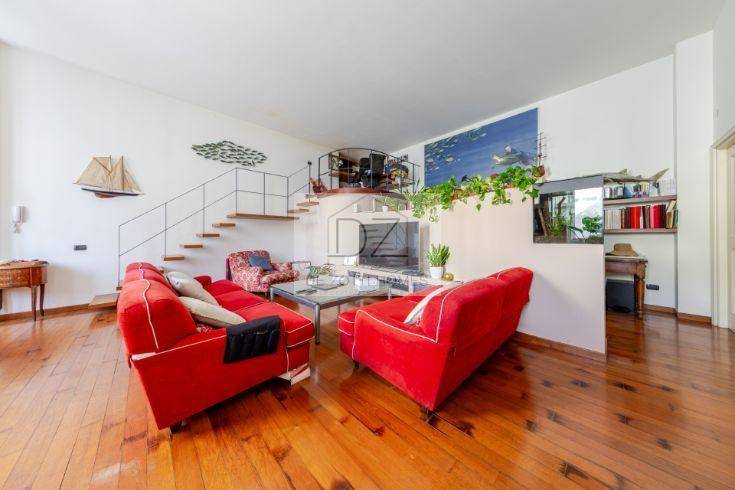 appartamento in vendita a Milano in zona Guastalla