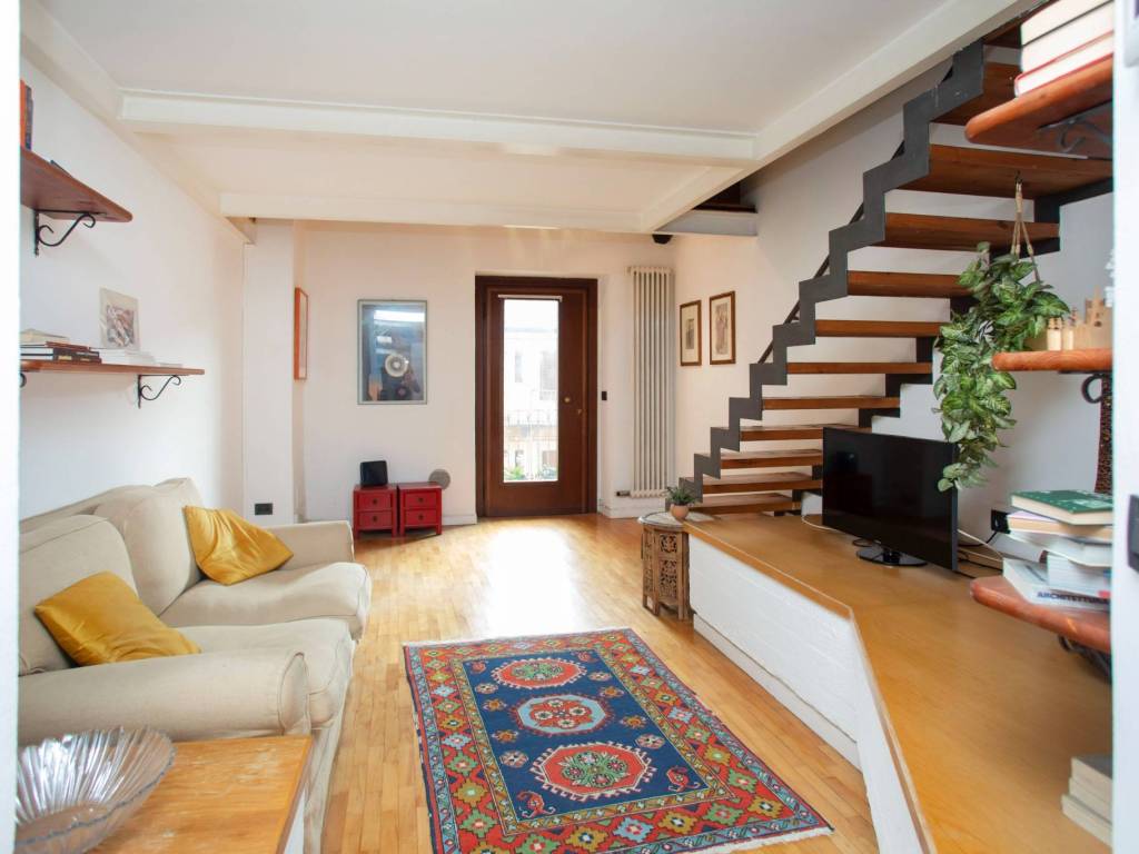 appartamento in vendita a Milano in zona Sempione