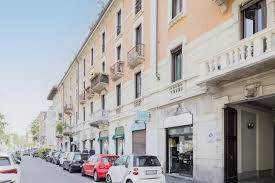 appartamento in vendita a Milano in zona Guastalla