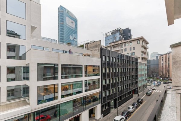 appartamento in vendita a Milano in zona Isola