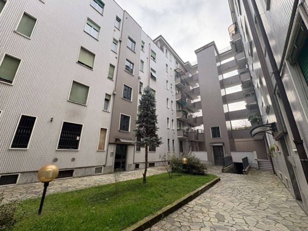 appartamento in vendita a Milano in zona Greco