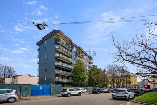 appartamento in vendita a Milano in zona Villapizzone