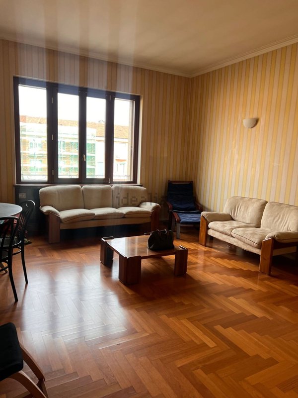 appartamento in vendita a Milano in zona Bocconi