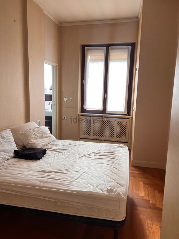 appartamento in vendita a Milano in zona Bocconi