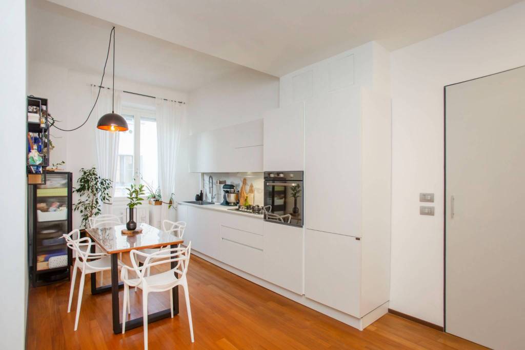 appartamento in vendita a Milano in zona Porta Venezia