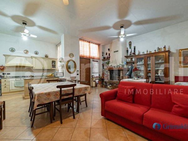 appartamento in vendita a Milano in zona Rembrandt