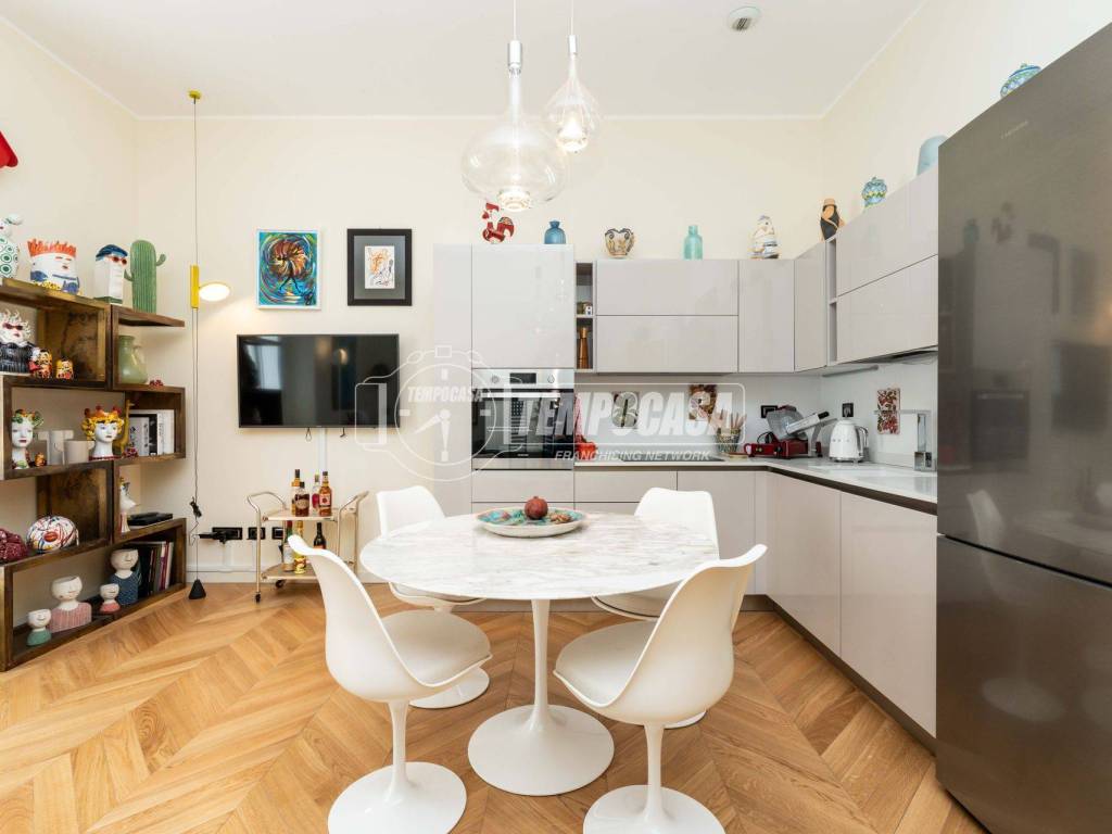 appartamento in vendita a Milano in zona Centro Direzionale