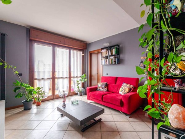 appartamento in vendita a Milano in zona Vigentino