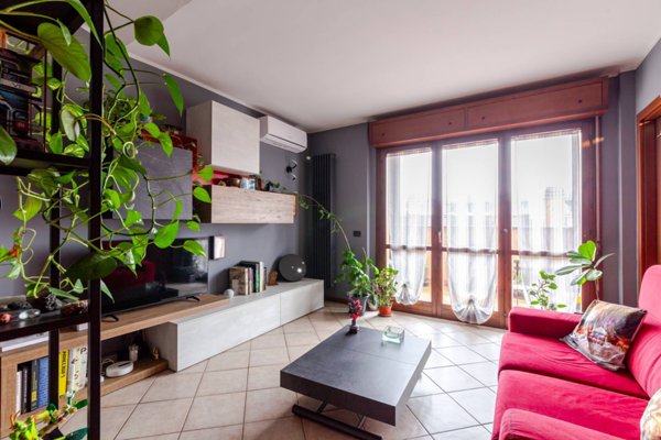 appartamento in vendita a Milano in zona Vigentino