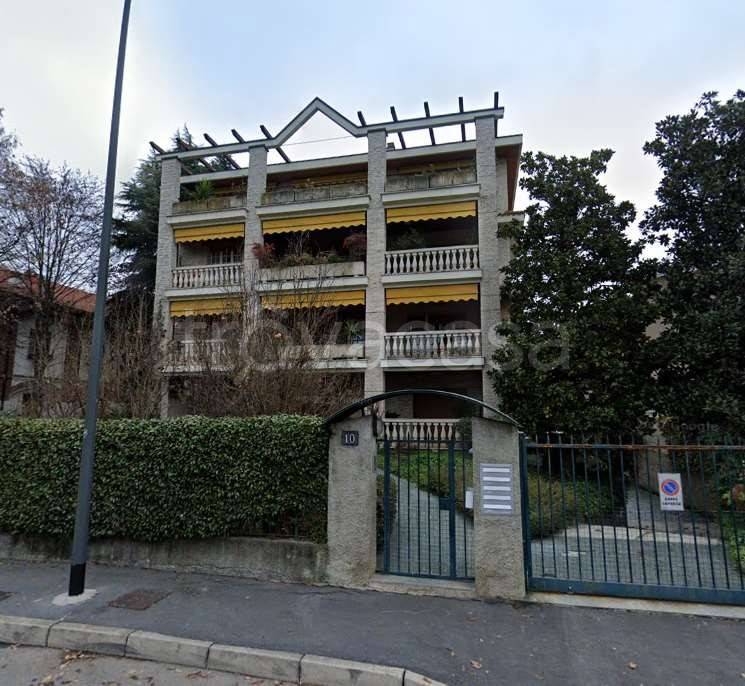 appartamento in vendita a Milano in zona Figino