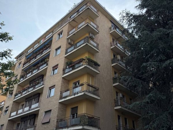appartamento in vendita a Milano in zona Il Portello