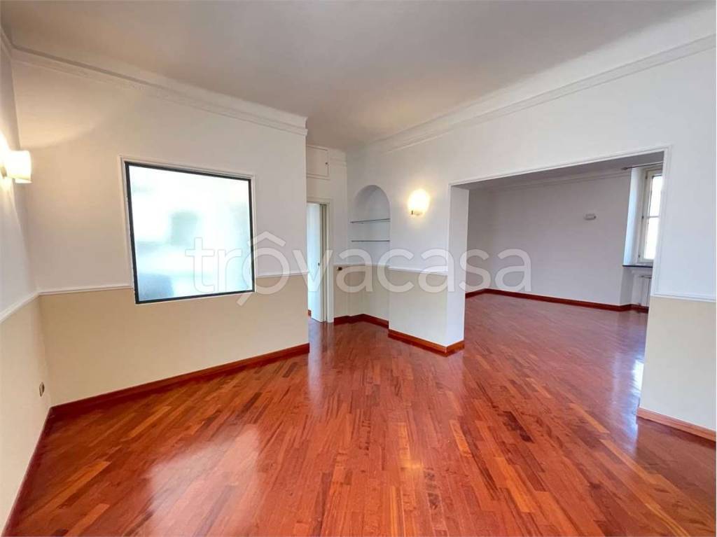 appartamento in vendita a Milano in zona Porta Venezia