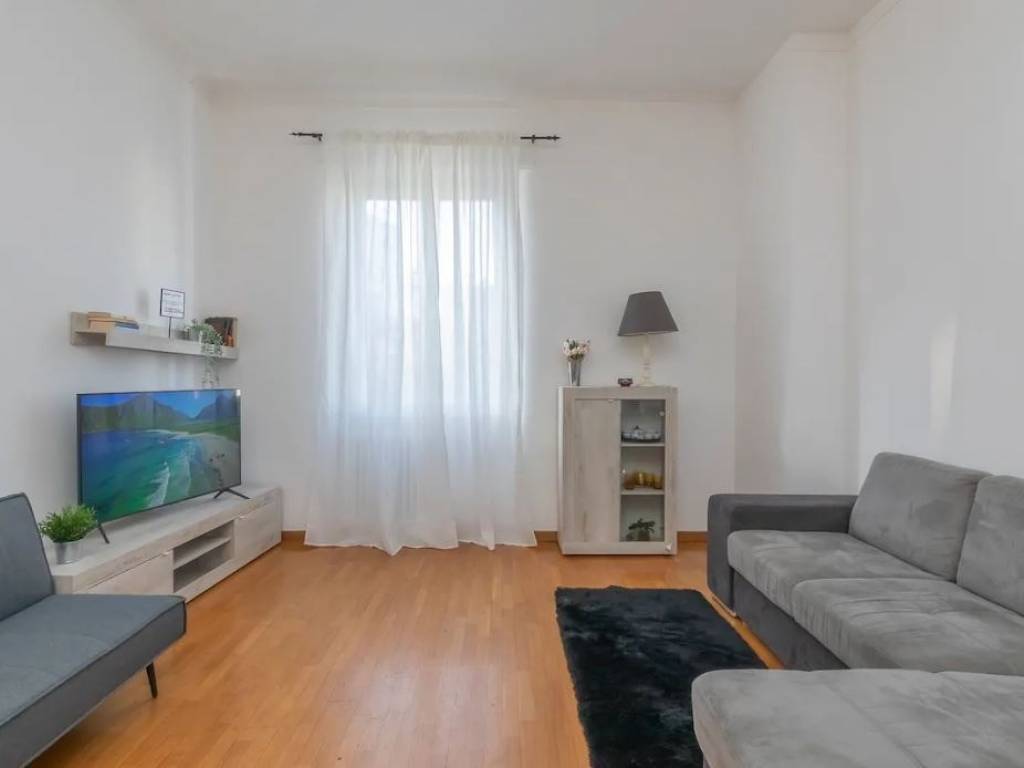 negozio in vendita a Milano in zona Centro Direzionale