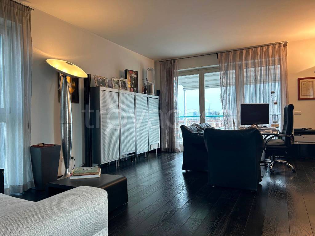 appartamento in vendita a Milano in zona Bovisa