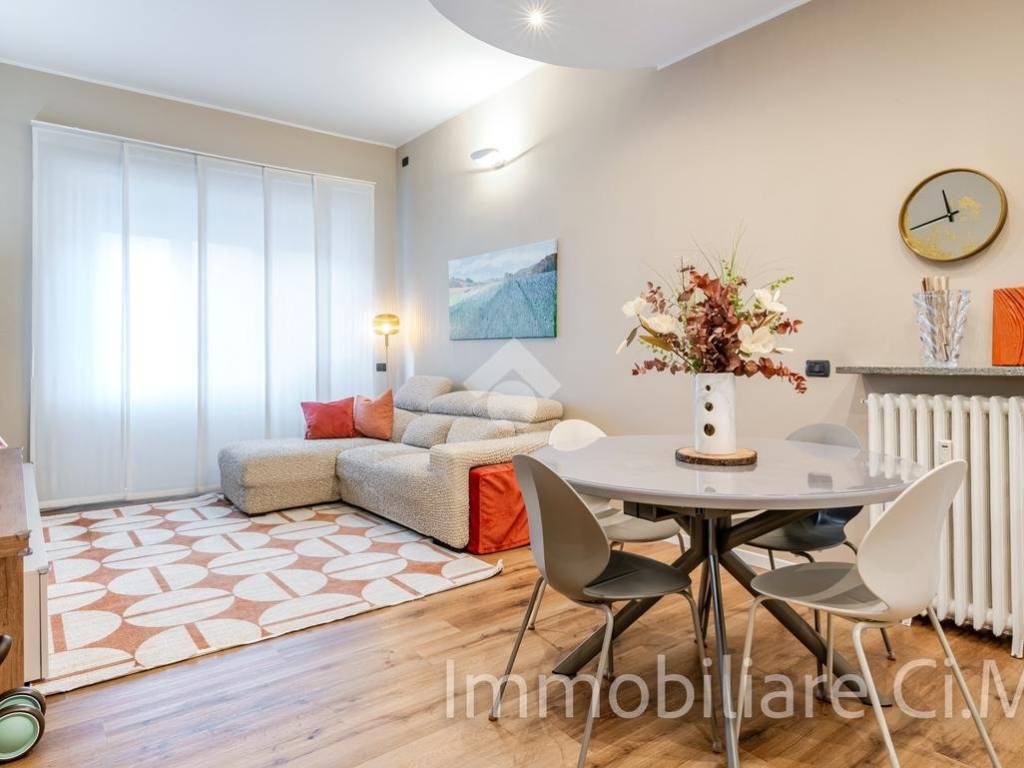 appartamento in vendita a Milano in zona Città Studi