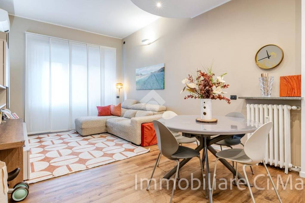 appartamento in vendita a Milano in zona Casoretto