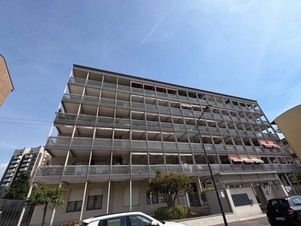 appartamento in vendita a Milano in zona Bruzzano