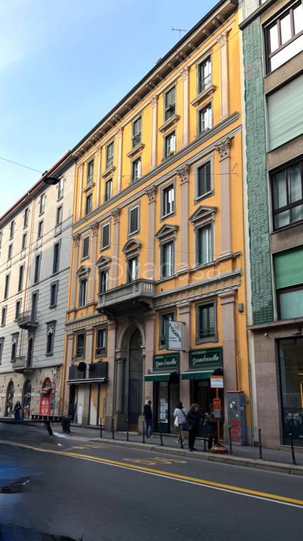 appartamento in vendita a Milano in zona Porta Garibaldi